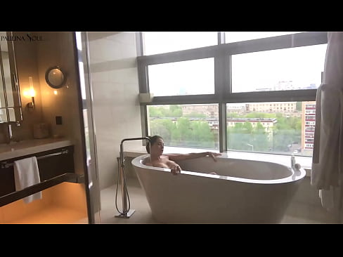 ❤️ Babe izugarria Sutsuki jertzen da bere pussy off bainugelan ❤ Kalitatezko pornoa gurean eu.dreamlandpassionfever.ru ❌️