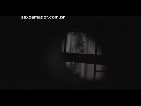 ❤️ Blondie ezkutuan grabatzen du auzoko voyeur batek adreilu hutsen atzean ezkutatuta ❤ Kalitatezko pornoa gurean eu.dreamlandpassionfever.ru ❌️