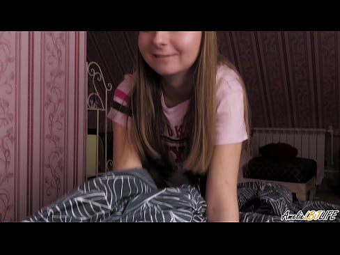❤️ Blondie-k bere BFF-ren sakon zurrupatzen du eta esperma jasotzen du ahoan ❤ Kalitatezko pornoa gurean eu.dreamlandpassionfever.ru ❌️