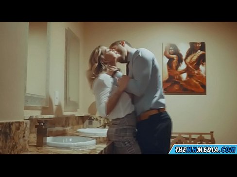 ❤️ Ilehoria busti batek komun publiko batean seduzitzen zaituenean ❤ Kalitatezko pornoa gurean eu.dreamlandpassionfever.ru ❌️
